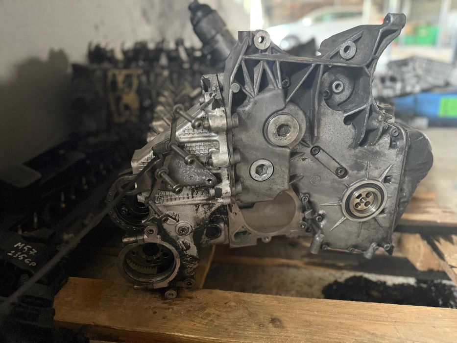 Motor Defect BMW 3.0d M57 306D3 5 235Cp 231Cp 286Cp / Distributie noua