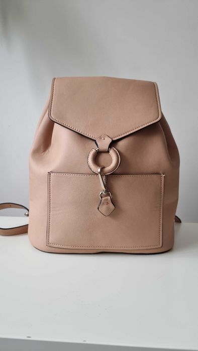 НОВА Кожена раница ZARA