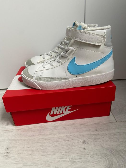 Ghete sport din piele cu velcro Blazer Mid 77