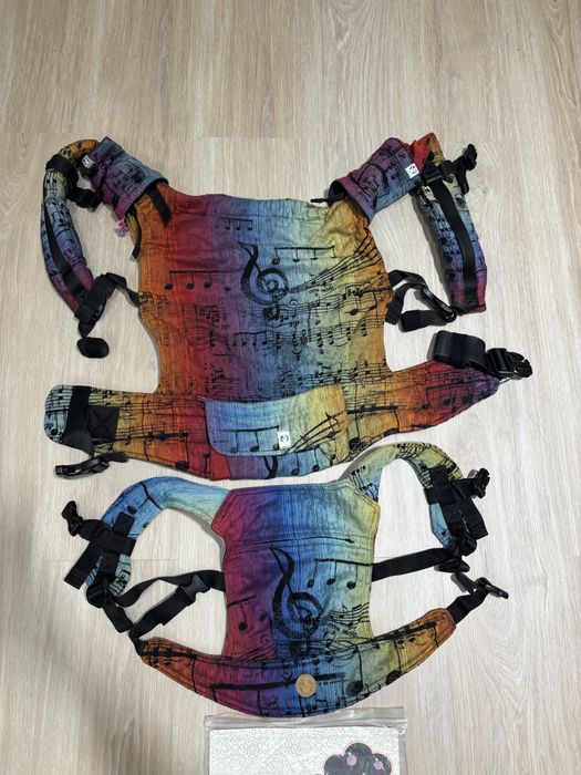 Sistem de purtare model pentru copii, similar cu Lenny Lamb Symphony