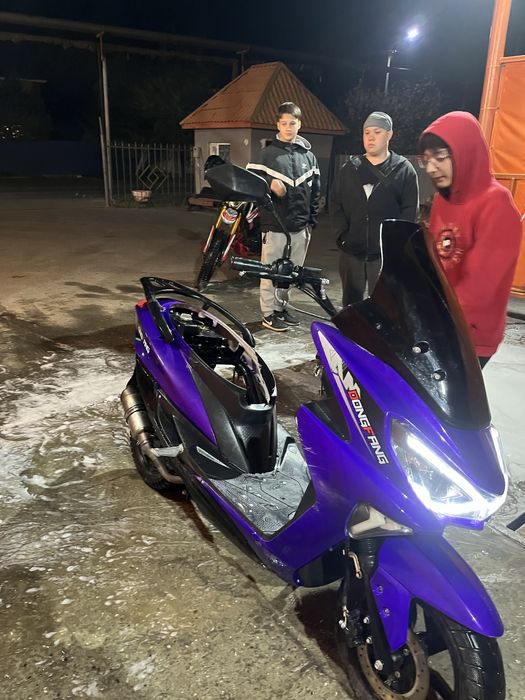 В продаже Макси лия мопед