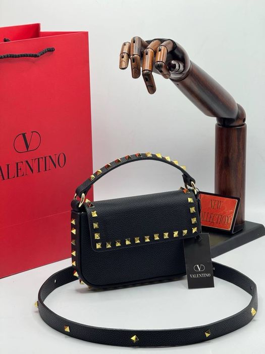 Geanta Valentino noua !!! Dimensiuni 20/14 !!!