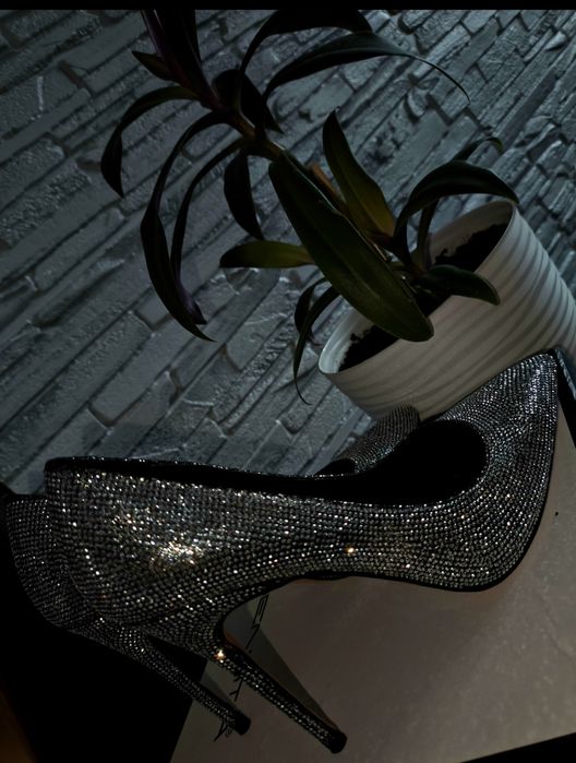 Туфли на шпильке