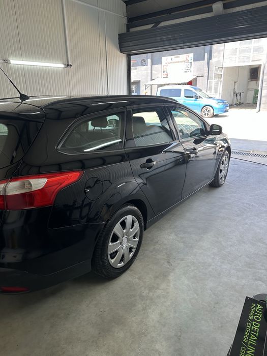 Ford Focus 2011 Черен Металик