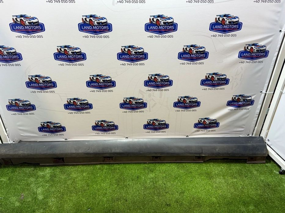 PRAG / ORNAMENT PRAG STANGA FORD FOCUS MK3 2015 1.0 BENZINA COD OEM 1747490 / HATCHBACK 2014-2019