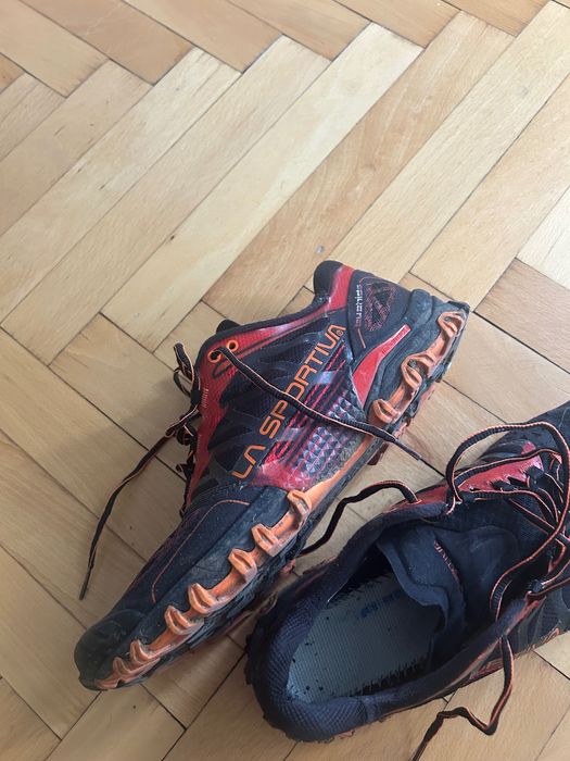 La sportiva туристически обувки номер 45