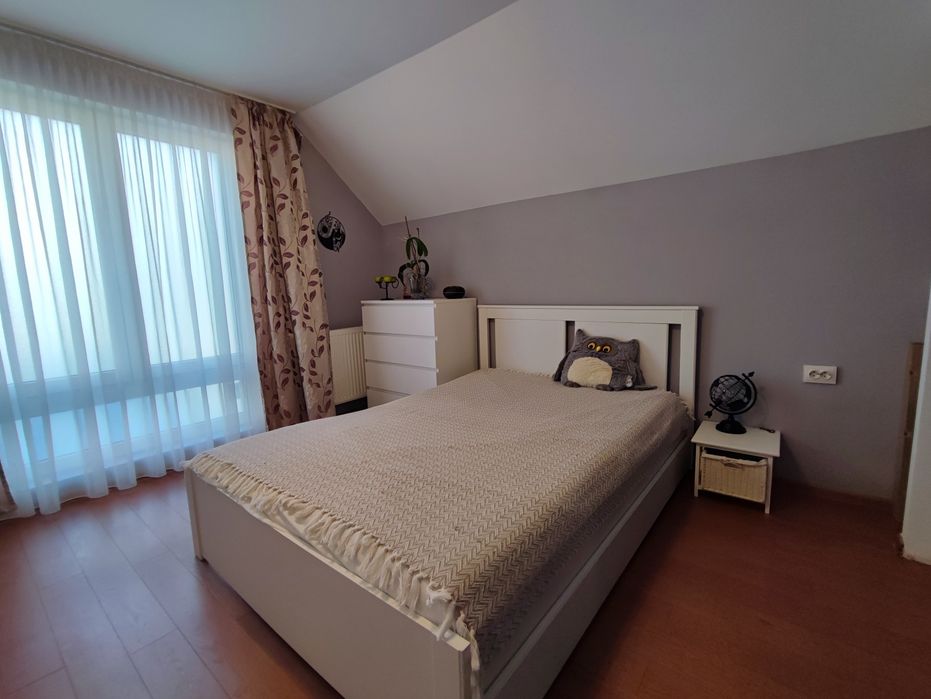 Închiriez casa în Hateg