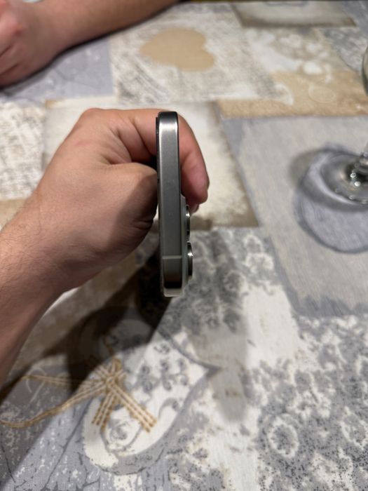 Iphone 15 pro max garantie 14.03.2026