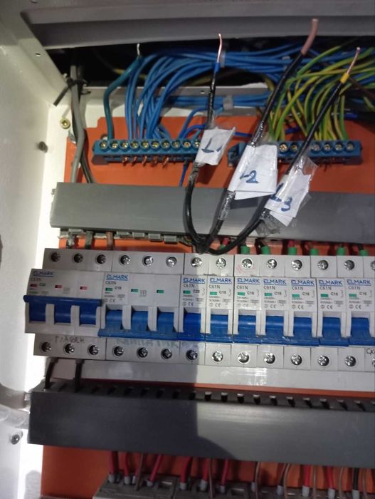 Електро услуги,изграждане инсталации ремонт, ремонт електроуреди.