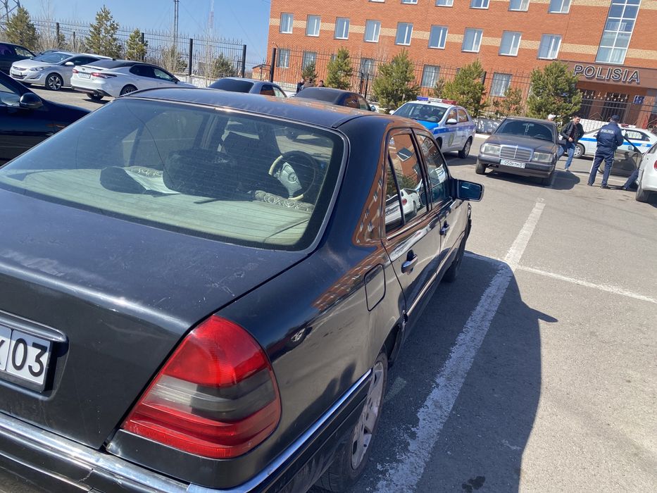 Мерсседес бенц С180