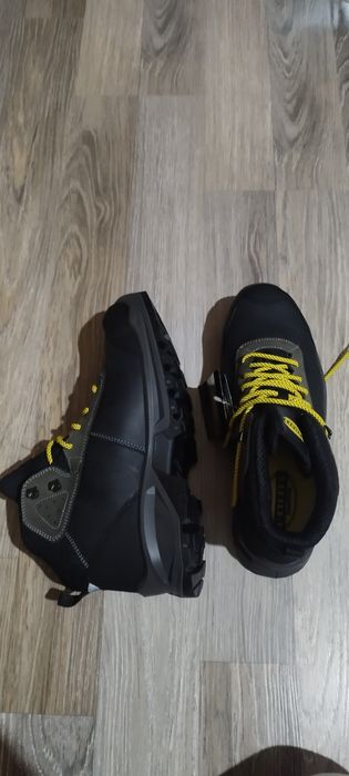 Работни обувки DIADORA 44 номер
