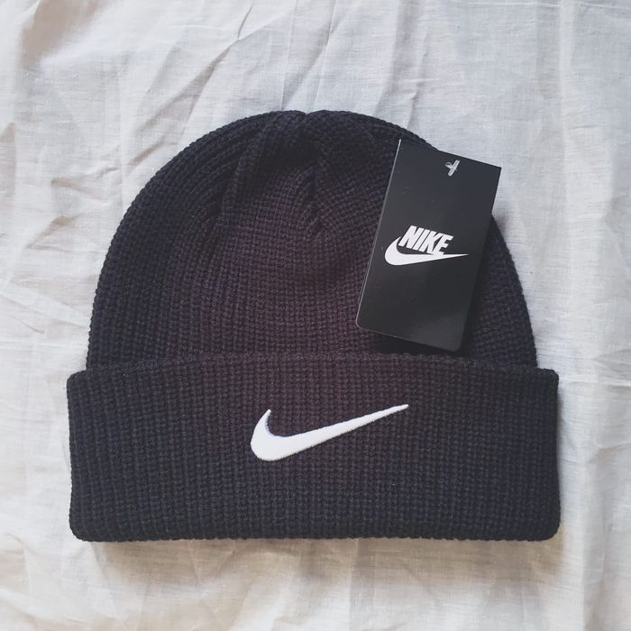 Шапка nike Atyrau