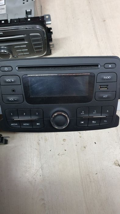 Mp3 Player/Radio/Navi Multimarca Nissan Toyota Dacia VW Hyundai Ford