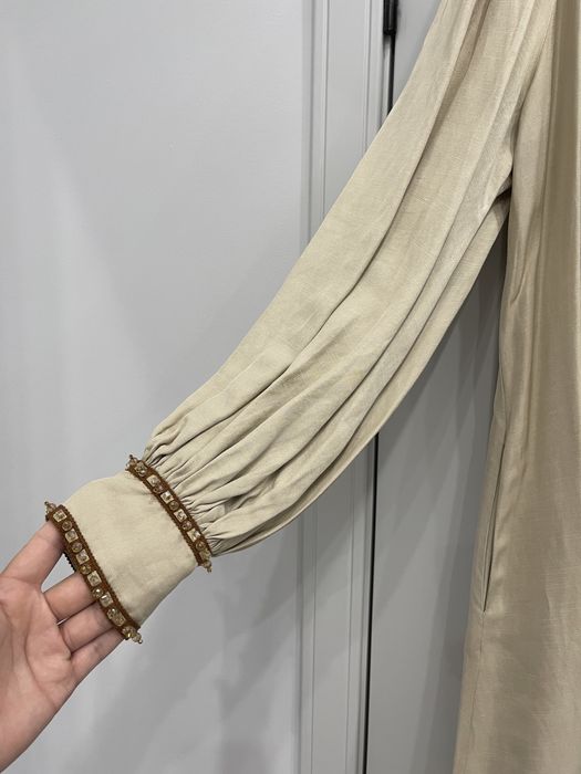 Продам новое платье Gizia