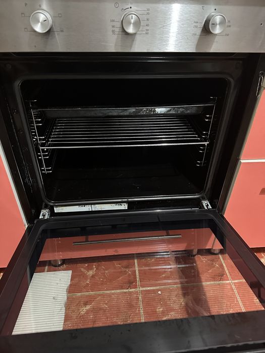 Продается духовой шкаф