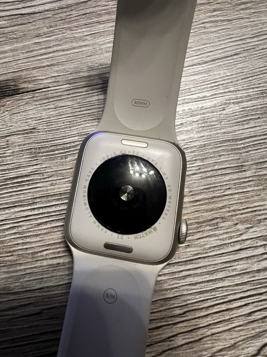Apple watch SE 2024