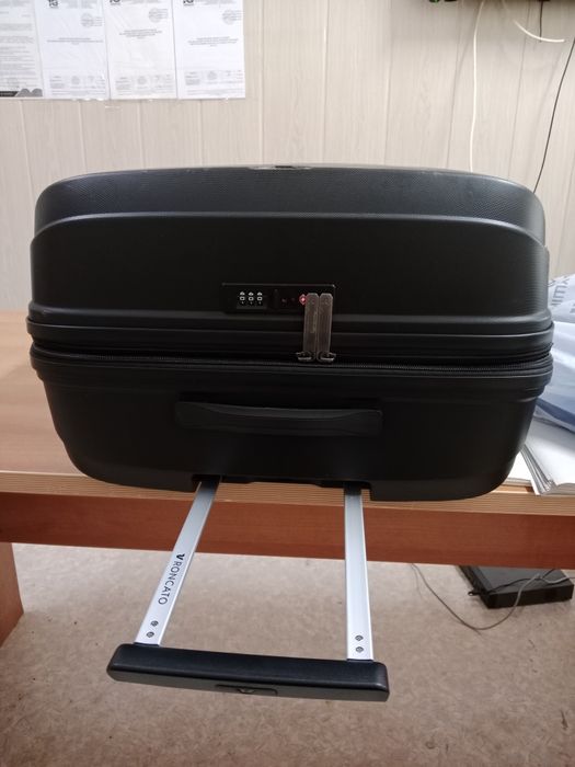 Чемодан сатылады