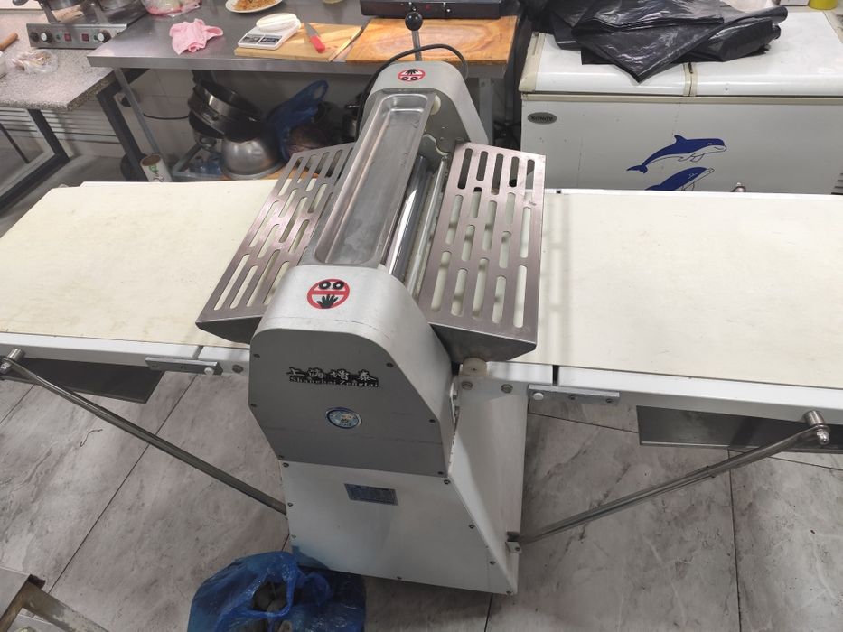 Продам тестораскаточную машину