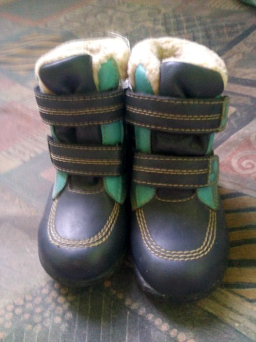 Продам ботиночки