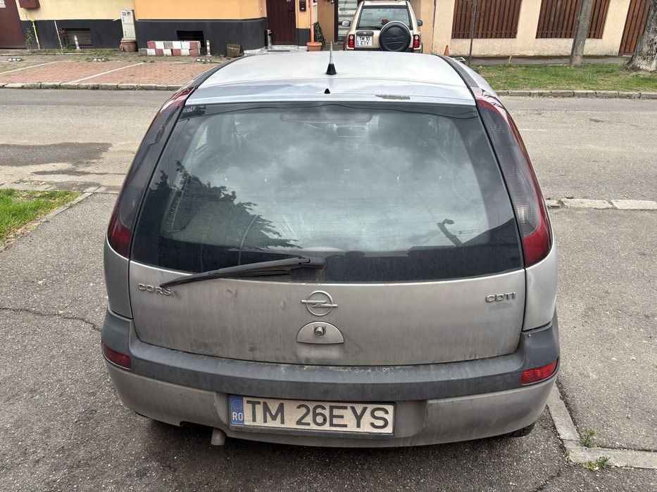 Opel Corsa C 1.3 CDTI 4 locuri
