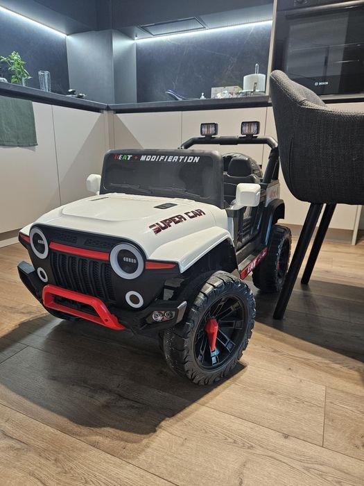 Джип 12V батерия и родителски контрол