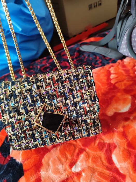 Geantă damă foarte elegantă