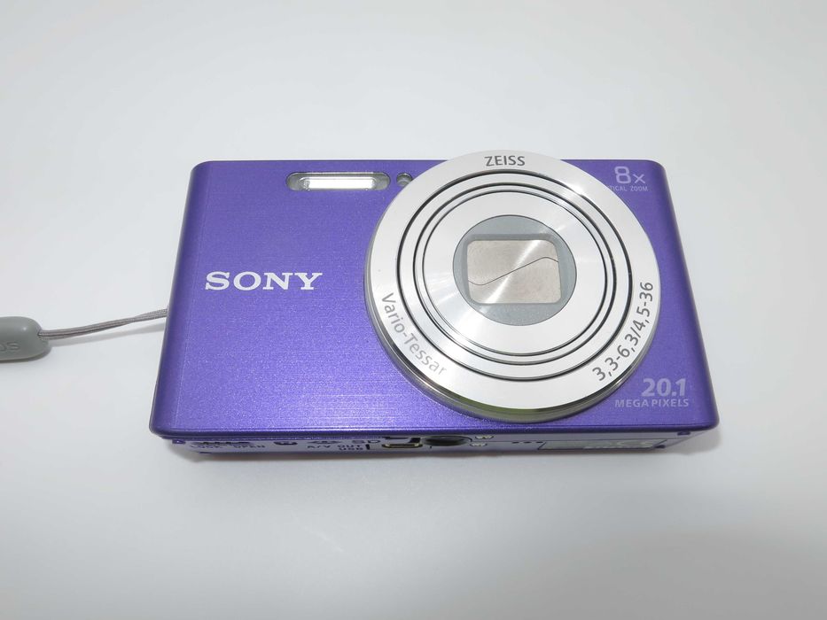 Sony W830 ултра компактен цифров фотоапарат, дигитална камера лилав цвят - 20 MP, работи отлично - като НОВА - пълен комплект