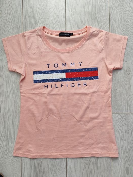 Vând tricou dame Tommy Hilfiger, mărimea S