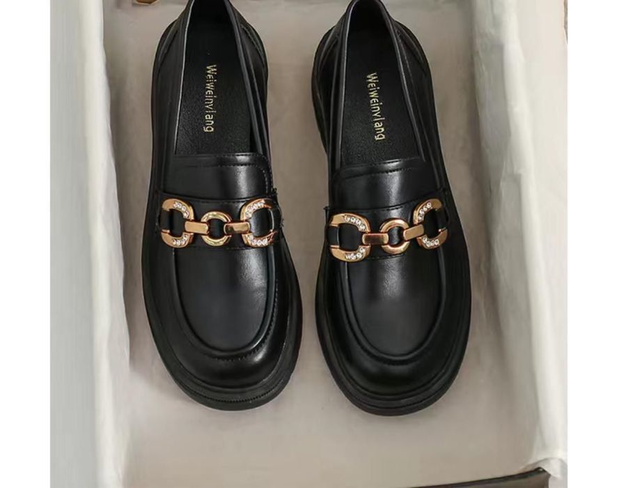 Продам лоферы(новая)