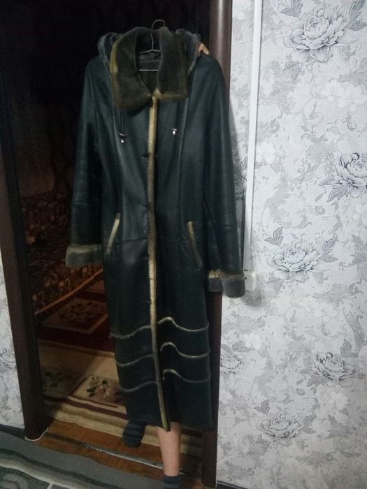 Продам  женскую дубленку