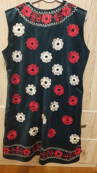 Длинная безрукавка+блузка ручной работы. Размер 48-50. Бархатная основ