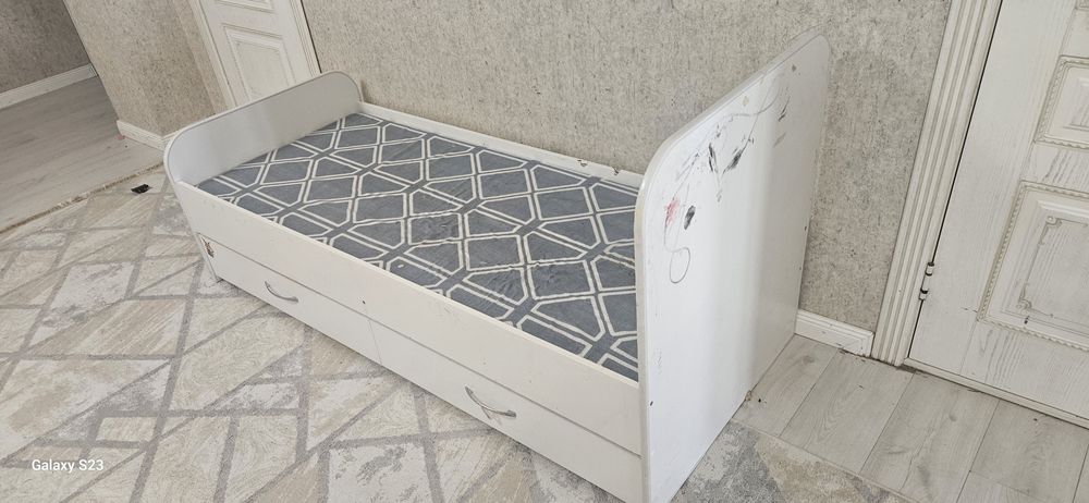 Продам Детская подростковая кровать