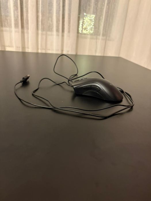 mouse razer putin folosit