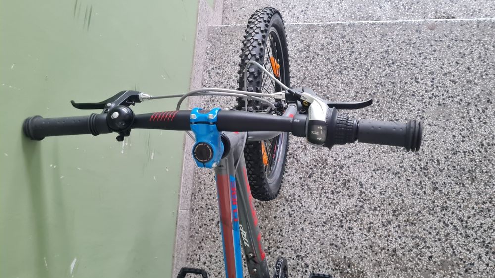 Продавам Cube 20 Action Team Grey детски алуминиев велосипед/колело