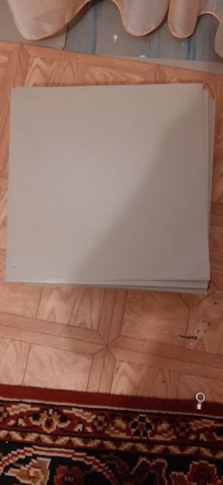 Плитка линолиумная Россия  размер 30×30