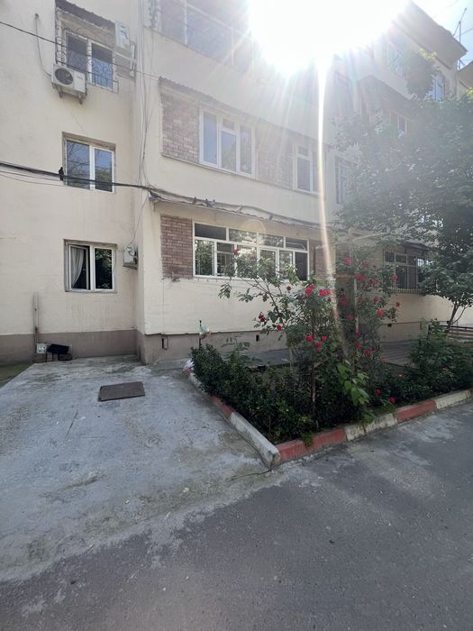 Kvartira sotiladi Rakat Korzinka 4 xonali, 1 etaj