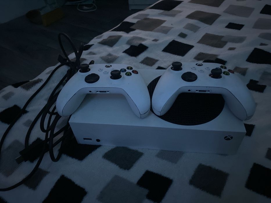 Xbox,vine cu 2 console