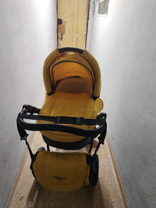 Продам коляску Pajero