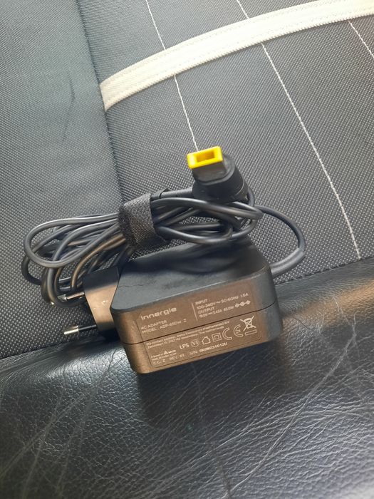 Alimentator laptop