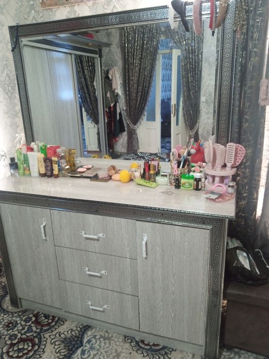 Гарнитур для спальний. Пишите.Звоните. Гарантия есть.