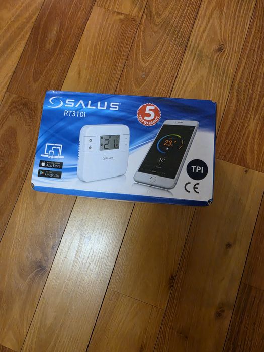 SALUS RT310i – безжичен Wi-Fi термостат