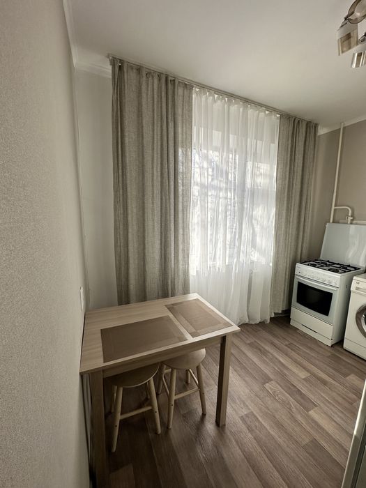 1 ком кв 4мкр 6д Посуточно