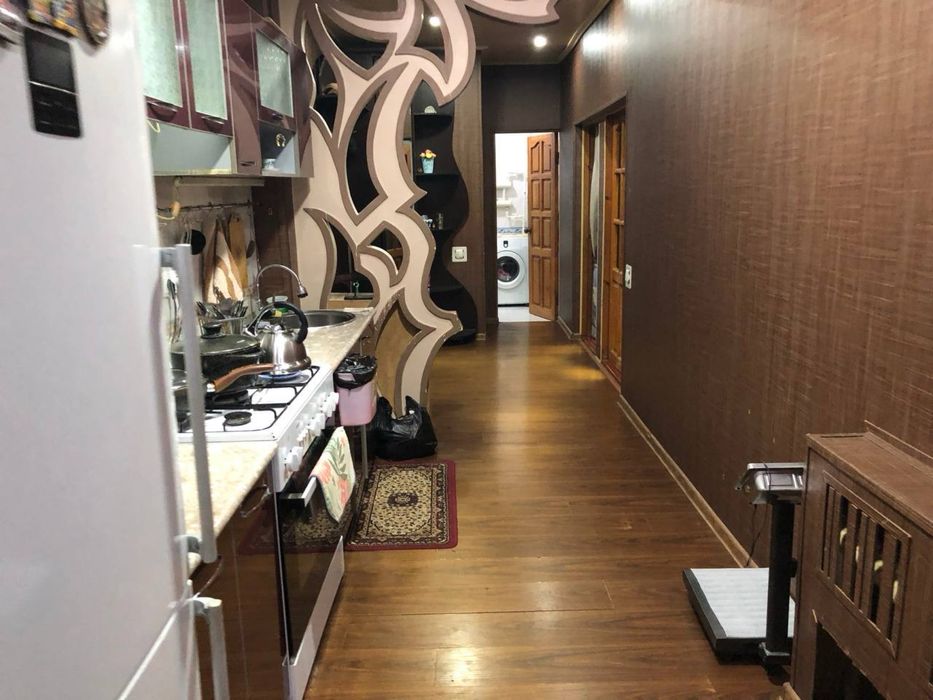 Срочно сотилади 4 хонали уй!!!