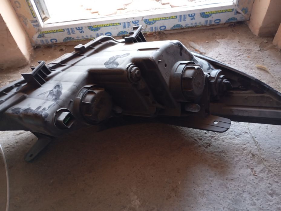 Продам фар от Соната