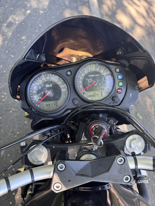 Kawasaki z750s naked