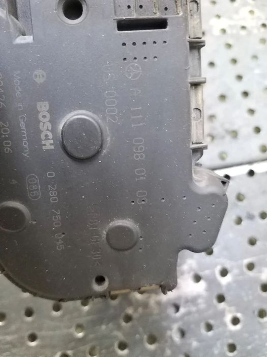 Clapeta acceleratie 2.0 b mercedes clk a208 a1110980109