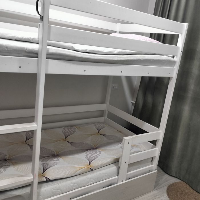 Продам двухъярусную кровать