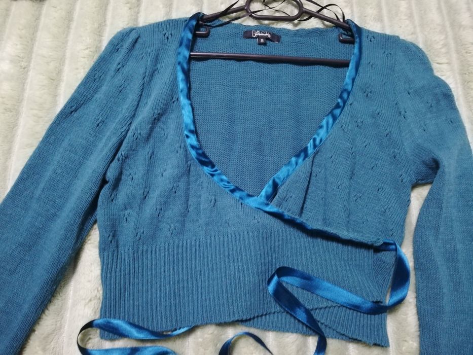 Нова дамска жилетка Stradivarius