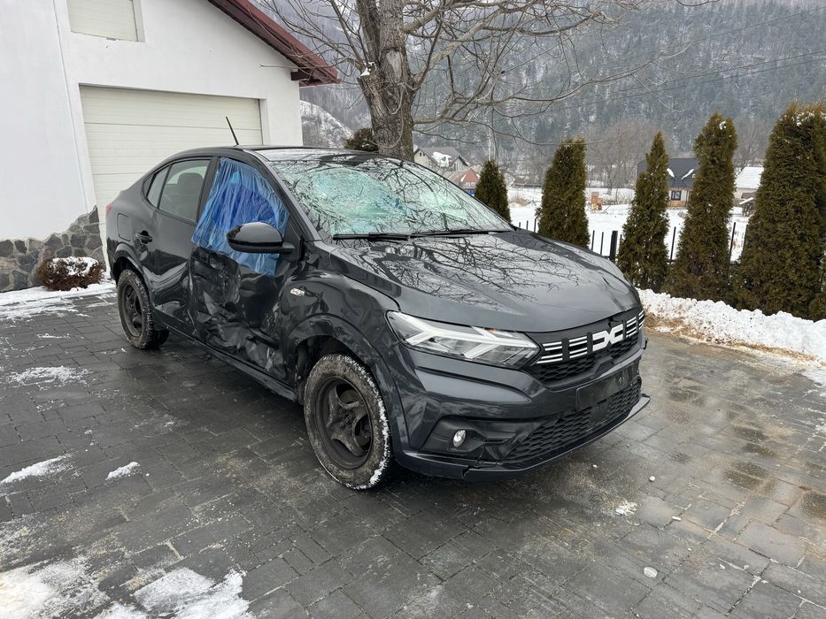 Dacia logan facelift 2024 avariat