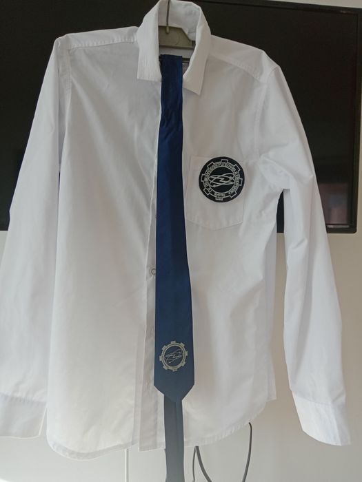 Ученическа униформа